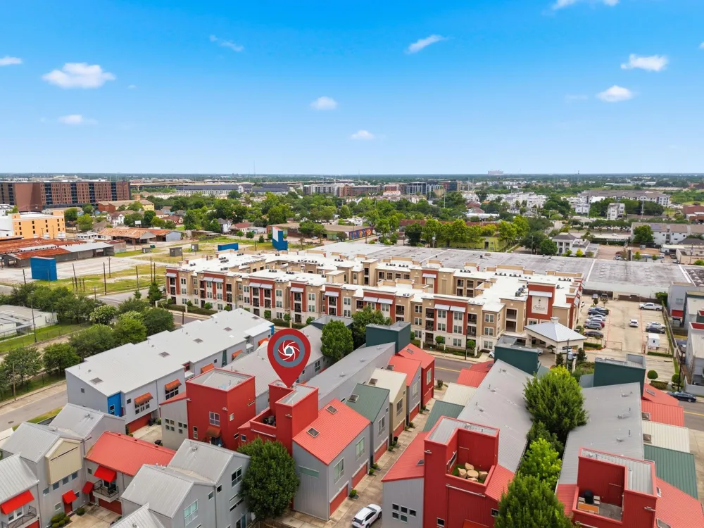 2934 Commerce Street Houston, TX 77003