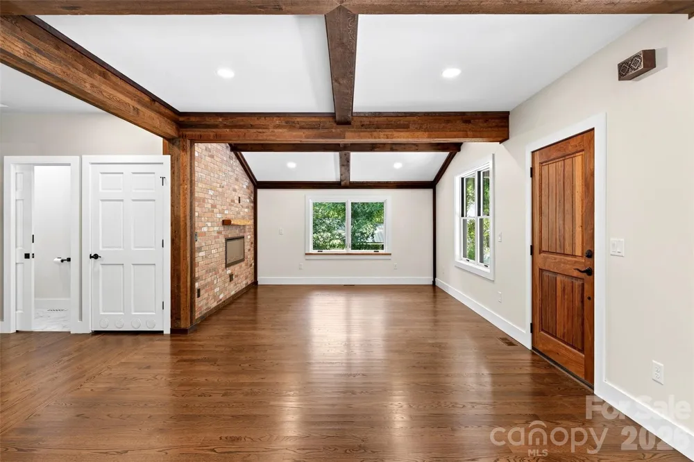 78 Tupper Road Black Mountain, NC 28711