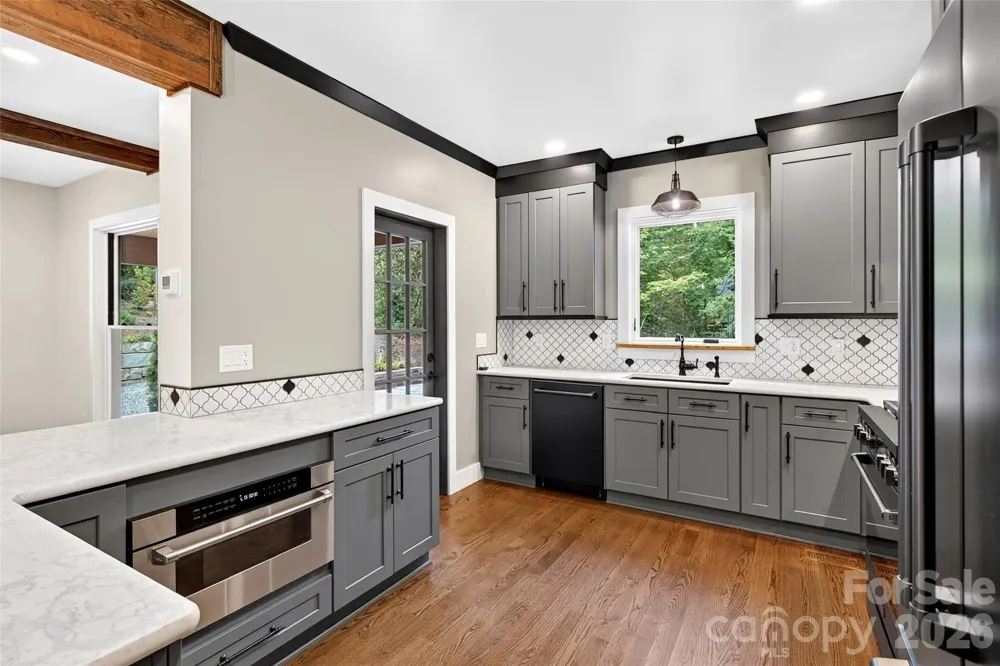 78 Tupper Road Black Mountain, NC 28711