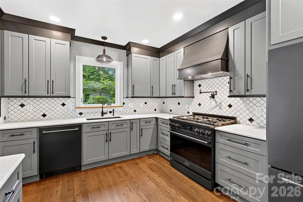 78 Tupper Road Black Mountain, NC 28711