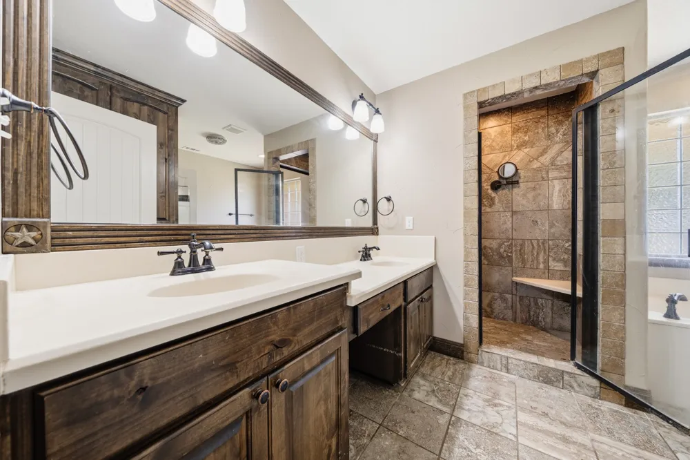 716 Retoma Park Drive Robinson, TX 76706