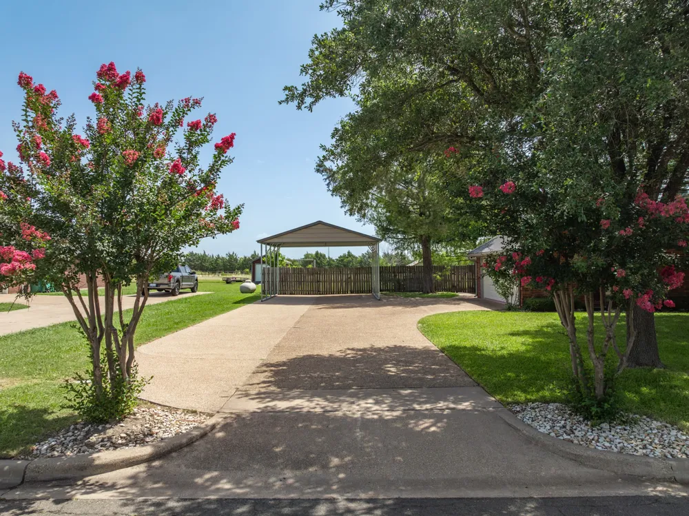 716 Retoma Park Drive Robinson, TX 76706