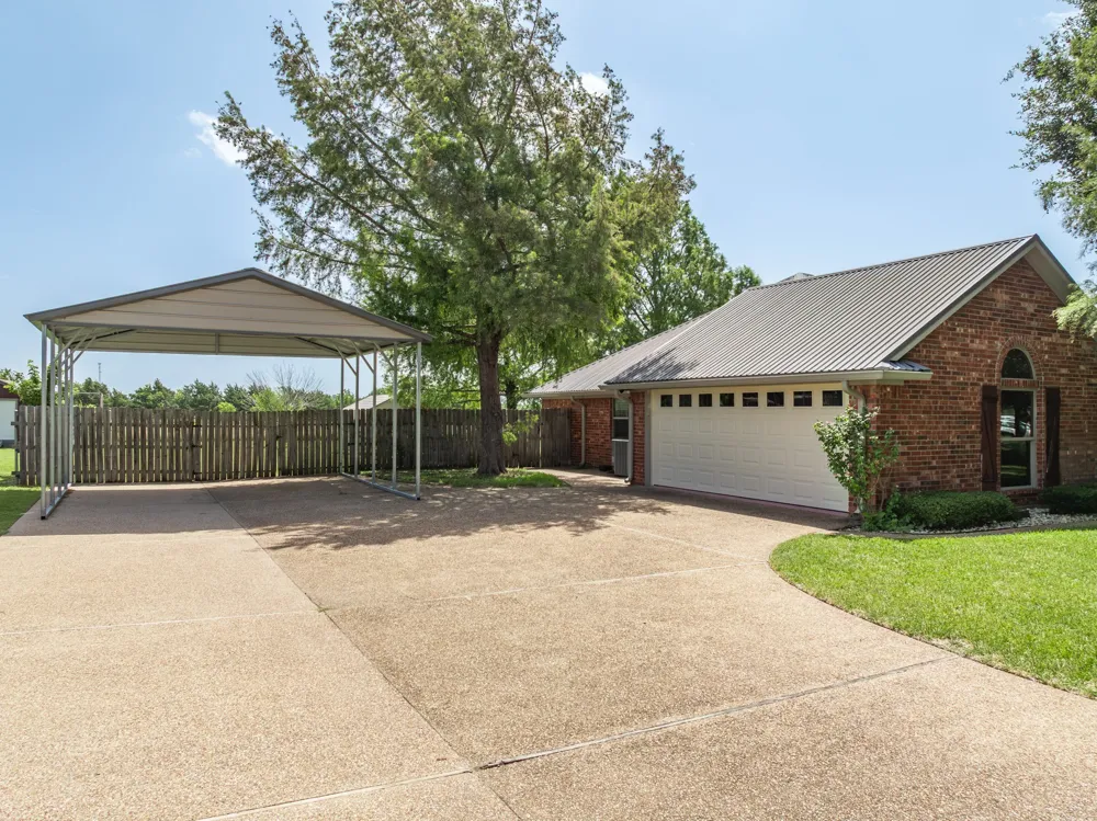 716 Retoma Park Drive Robinson, TX 76706