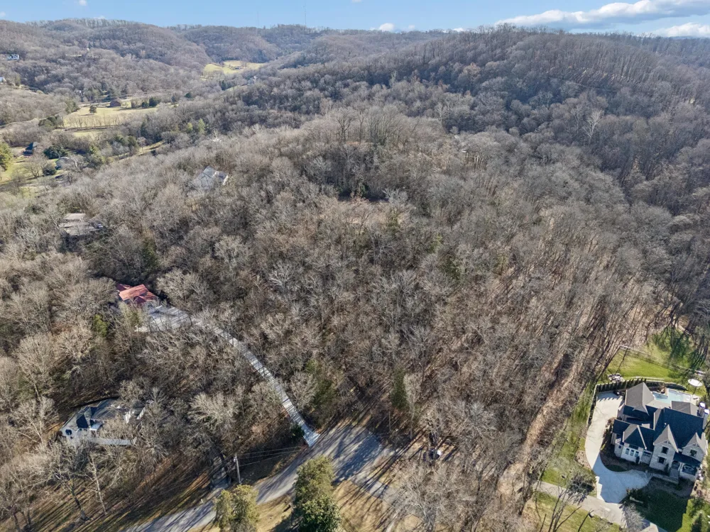 6450 Log Cabin Trail Brentwood, TN 37027