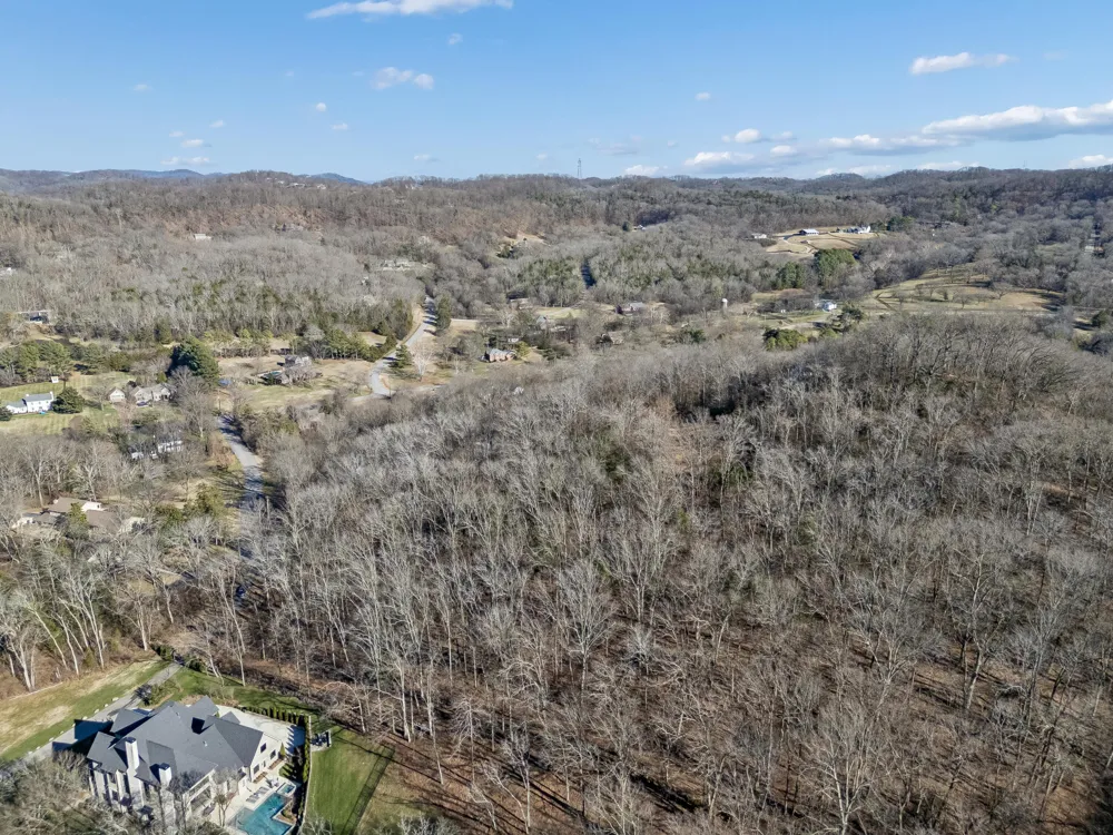 6450 Log Cabin Trail Brentwood, TN 37027