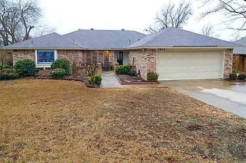 2841 Southridge Drive