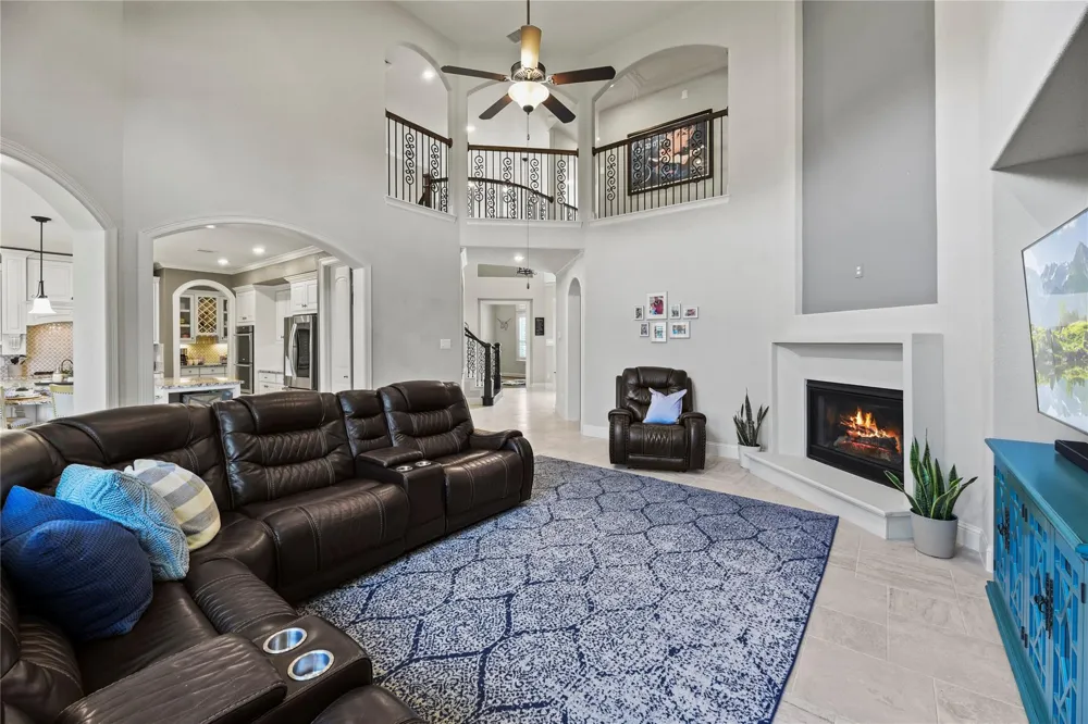 1002 Pleasant Pines Lane Pinehurst, TX 77362