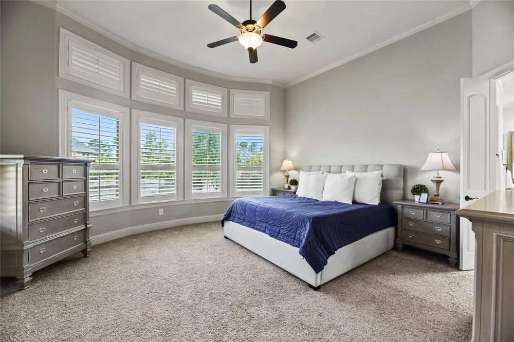 1002 Pleasant Pines Lane Pinehurst, TX 77362