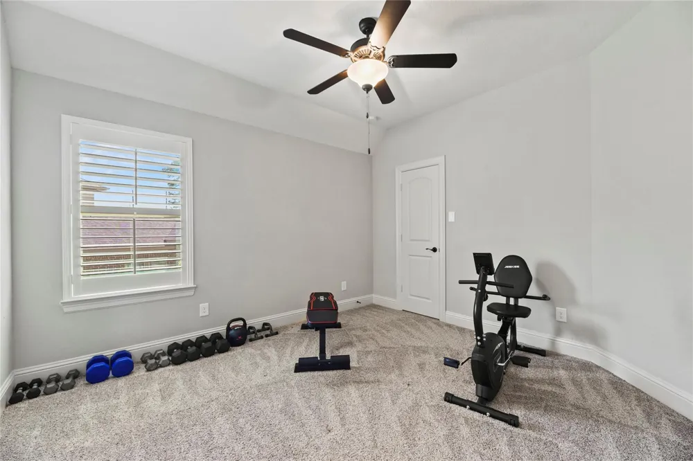 1002 Pleasant Pines Lane Pinehurst, TX 77362