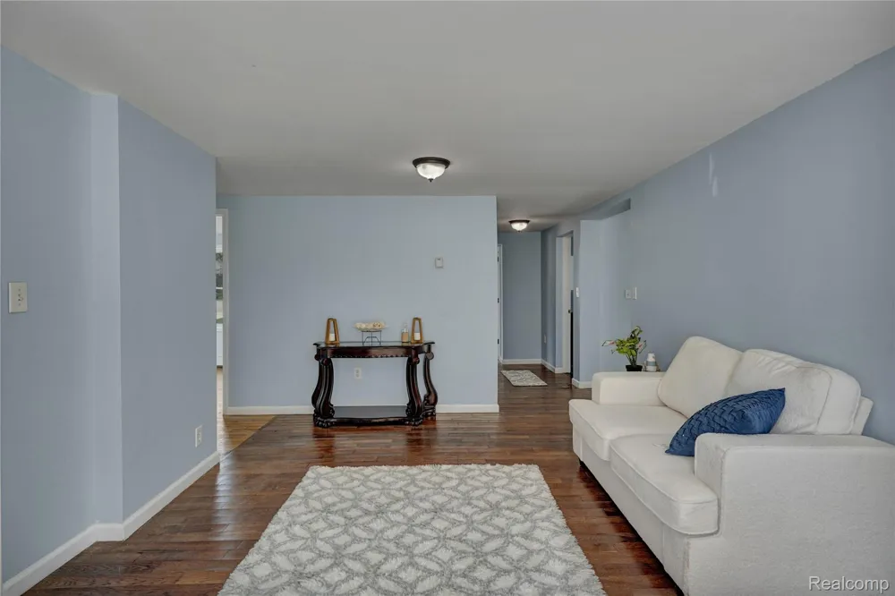 914 Chartier Street Marine City City, MI 48039