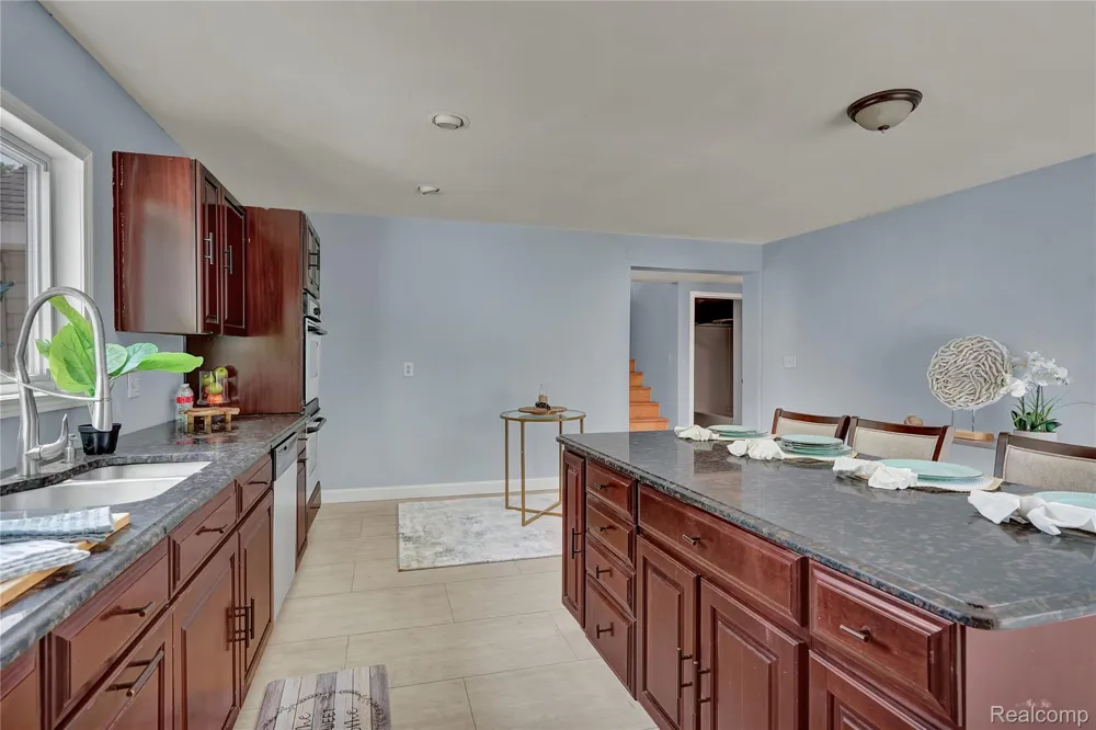 914 Chartier Street Marine City City, MI 48039