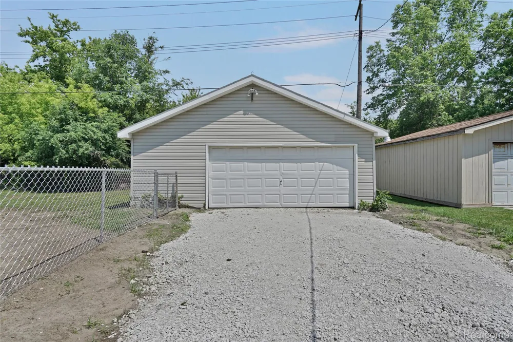 914 Chartier Street Marine City City, MI 48039