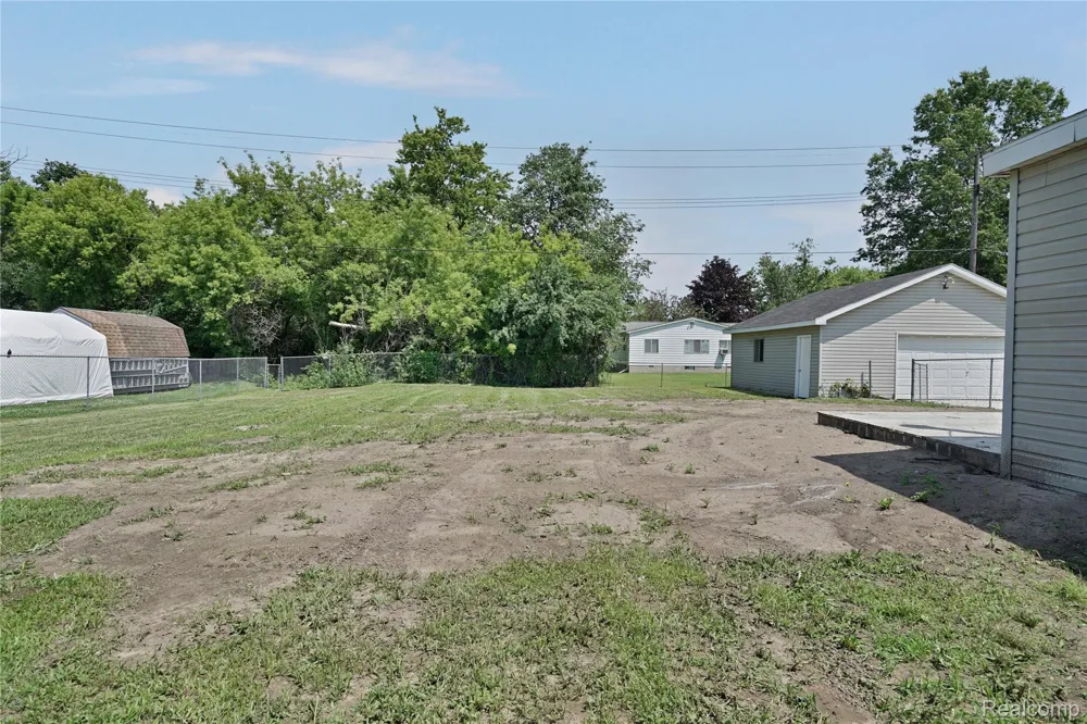914 Chartier Street Marine City City, MI 48039