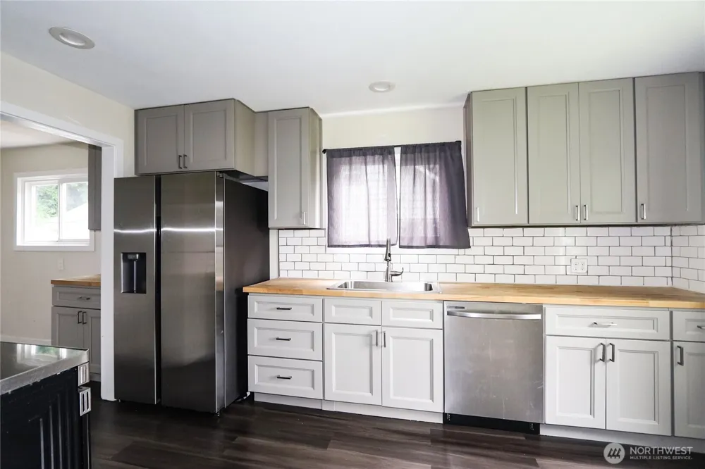 1312 E Summit Street Aberdeen, WA 98520