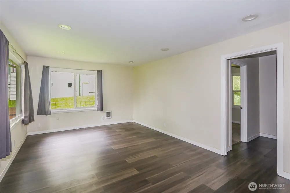 1312 E Summit Street Aberdeen, WA 98520