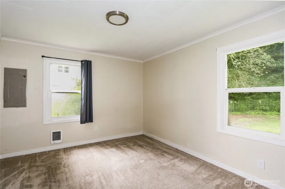 1312 E Summit Street Aberdeen, WA 98520