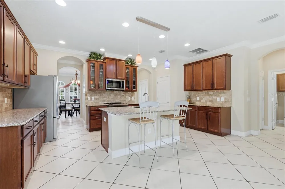 843 MOLLY CIRCLE Sarasota, FL 34232