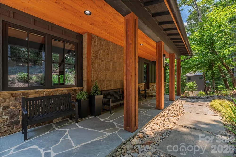 28 Garren View Drive Fairview, NC 28730
