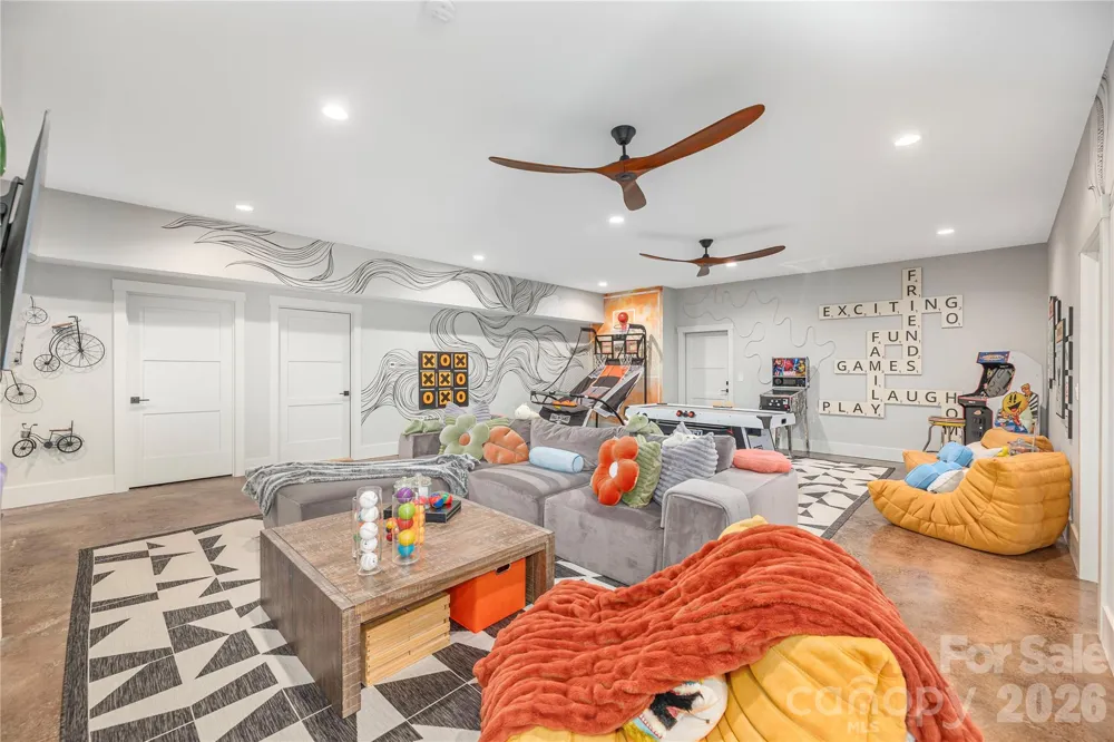 28 Garren View Drive Fairview, NC 28730