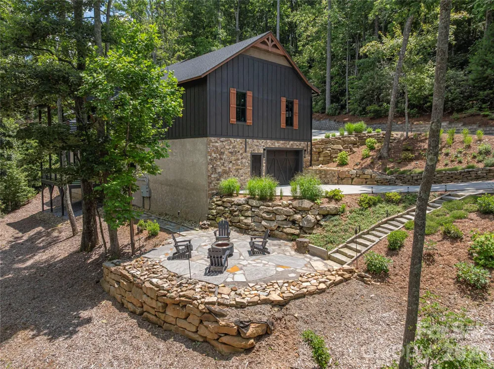 28 Garren View Drive Fairview, NC 28730