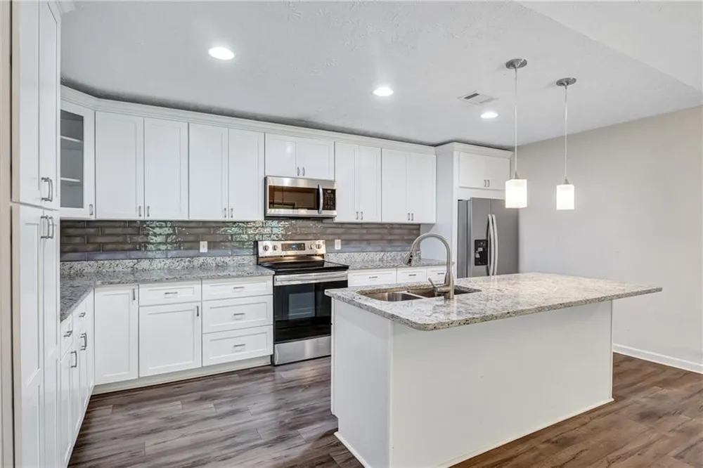 5772 Lilburn Stone Mountain Road Stone Mountain, GA 30087