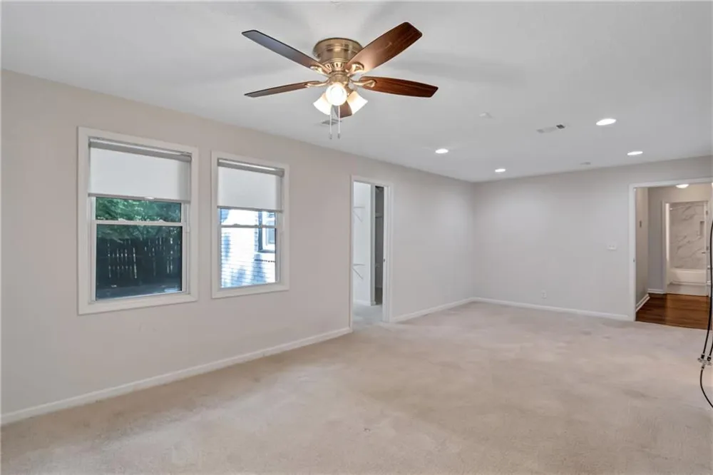 5772 Lilburn Stone Mountain Road Stone Mountain, GA 30087