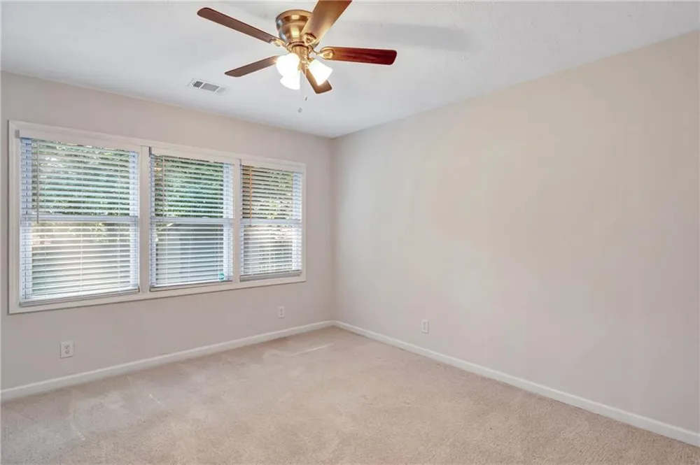 5772 Lilburn Stone Mountain Road Stone Mountain, GA 30087