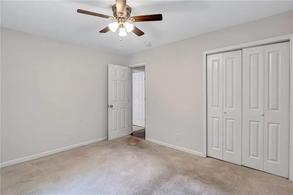 5772 Lilburn Stone Mountain Road Stone Mountain, GA 30087