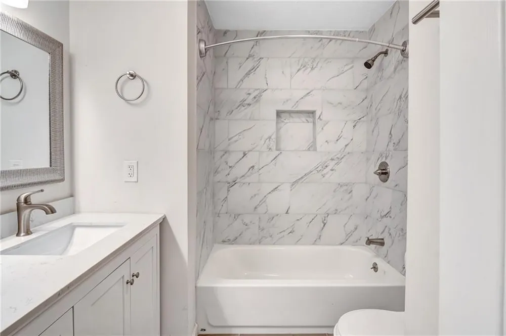 5772 Lilburn Stone Mountain Road Stone Mountain, GA 30087