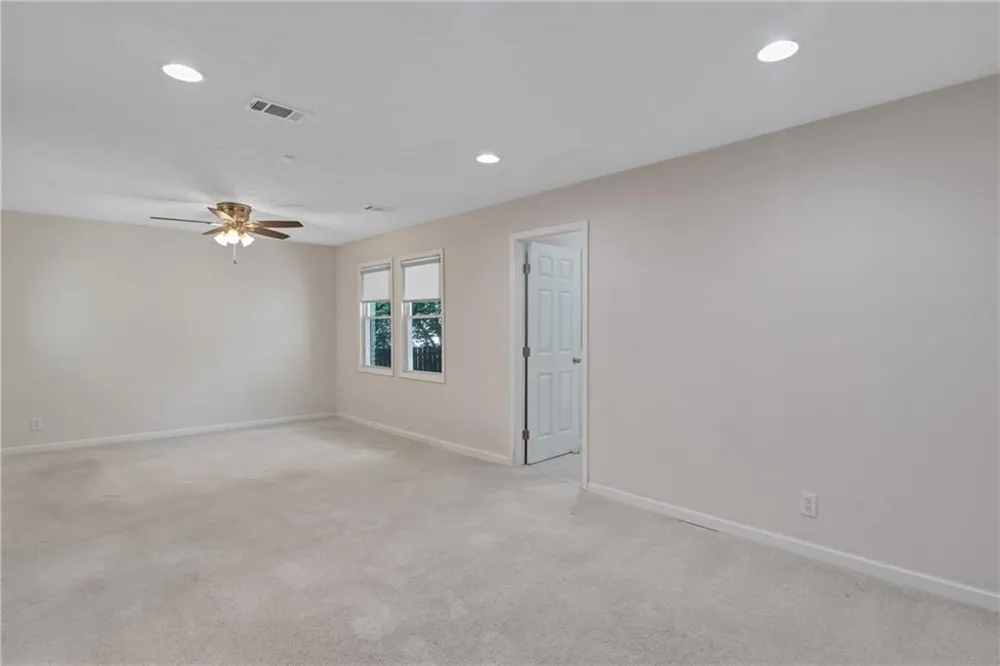 5772 Lilburn Stone Mountain Road Stone Mountain, GA 30087