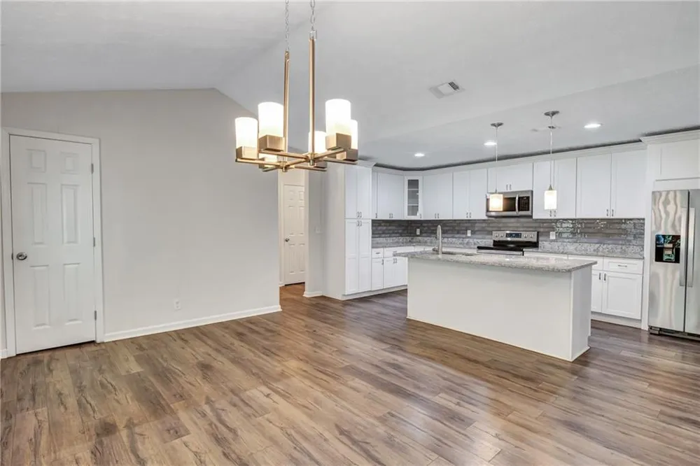 5772 Lilburn Stone Mountain Road Stone Mountain, GA 30087