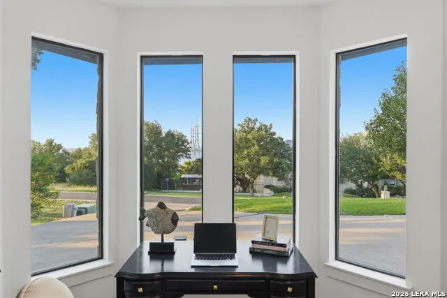 302 Left Ln Horseshoe Bay, TX 78657