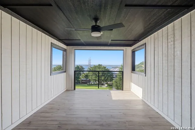 302 Left Ln Horseshoe Bay, TX 78657