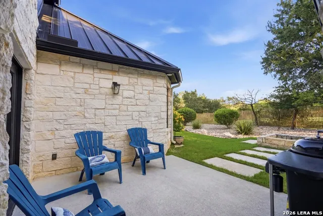 302 Left Ln Horseshoe Bay, TX 78657