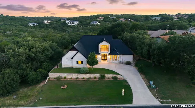 302 Left Ln Horseshoe Bay, TX 78657