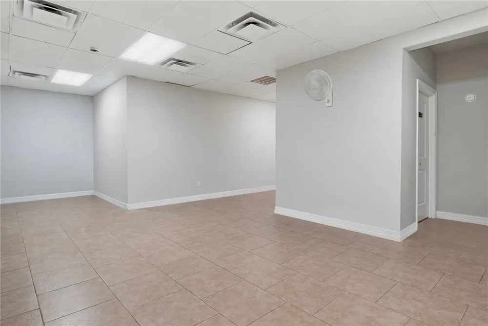 1615 Voss Avenue Odem, TX 78370