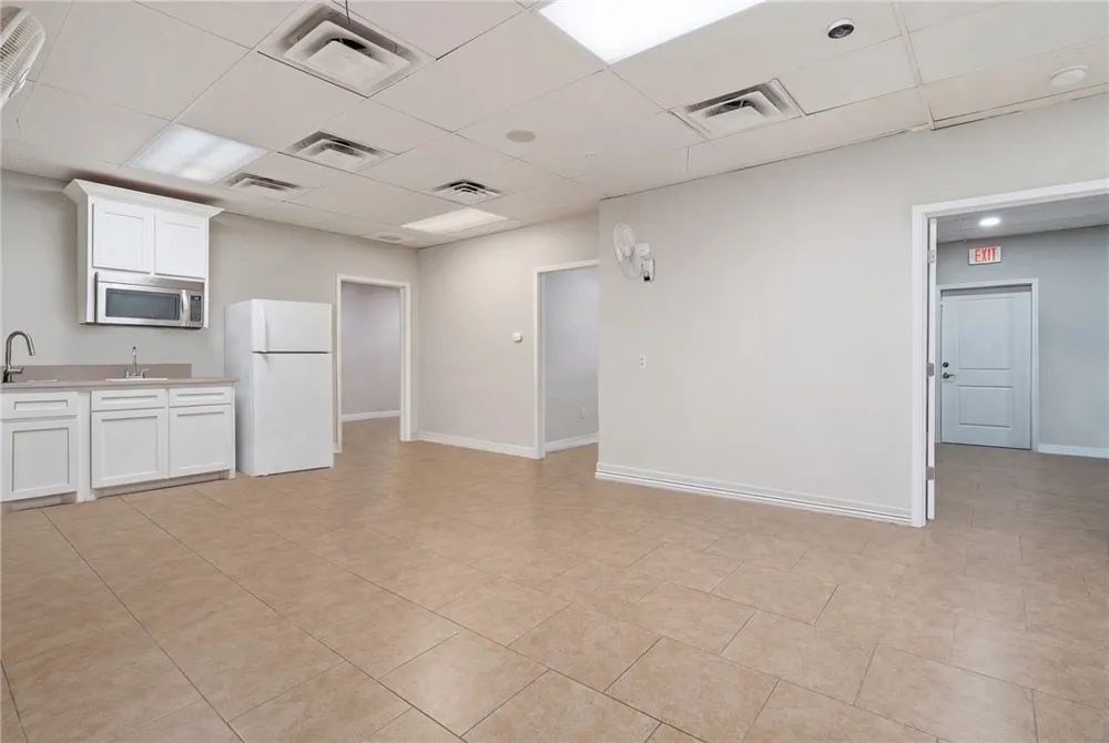 1615 Voss Avenue Odem, TX 78370