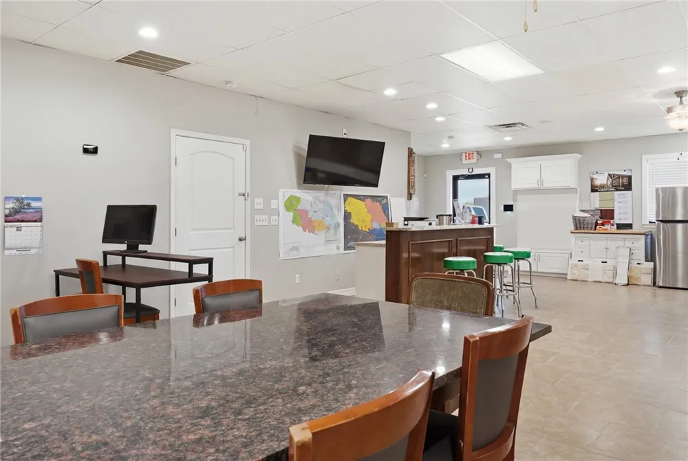 1615 Voss Avenue Odem, TX 78370