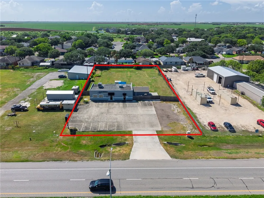 1615 Voss Avenue Odem, TX 78370