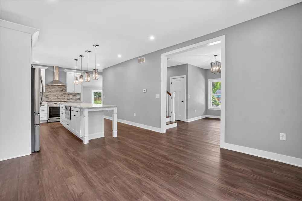 5581 E Main Street Kalamazoo, MI 49048