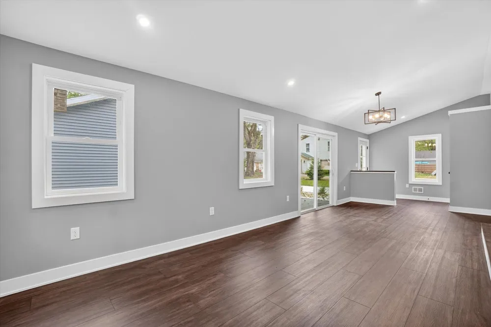 5581 E Main Street Kalamazoo, MI 49048