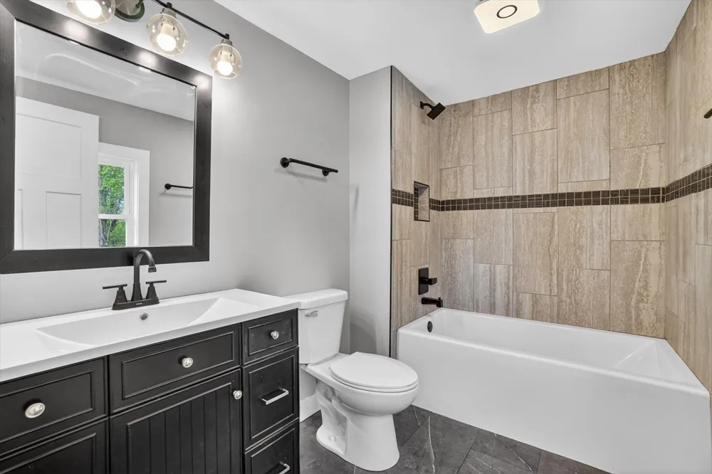 5581 E Main Street Kalamazoo, MI 49048