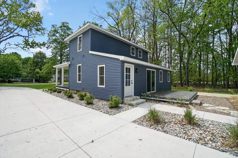 5581 E Main Street Kalamazoo, MI 49048