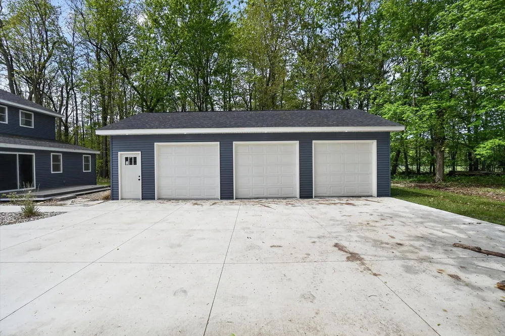 5581 E Main Street Kalamazoo, MI 49048