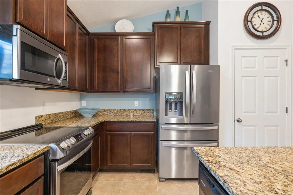 2024 Albany Terrace SW Vero Beach, FL 32968