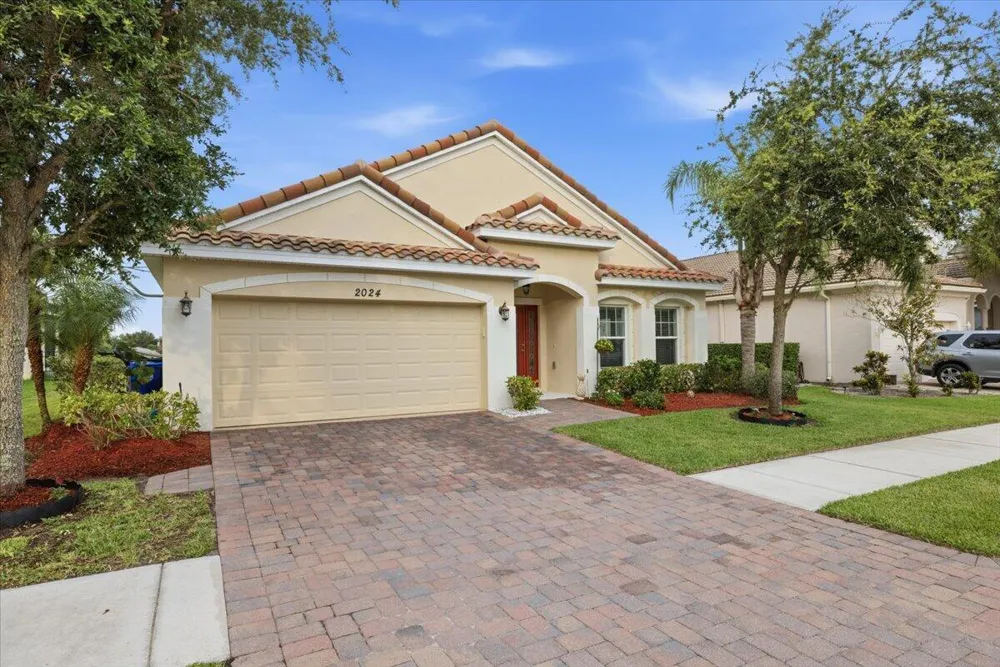 2024 Albany Terrace SW Vero Beach, FL 32968