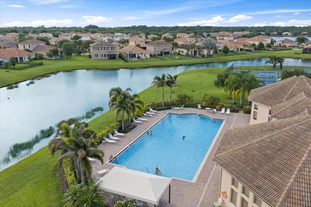 2024 Albany Terrace SW Vero Beach, FL 32968