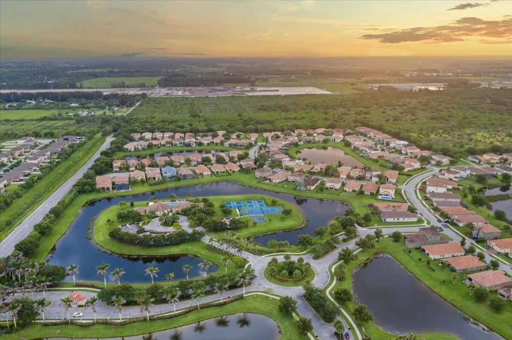 2024 Albany Terrace SW Vero Beach, FL 32968
