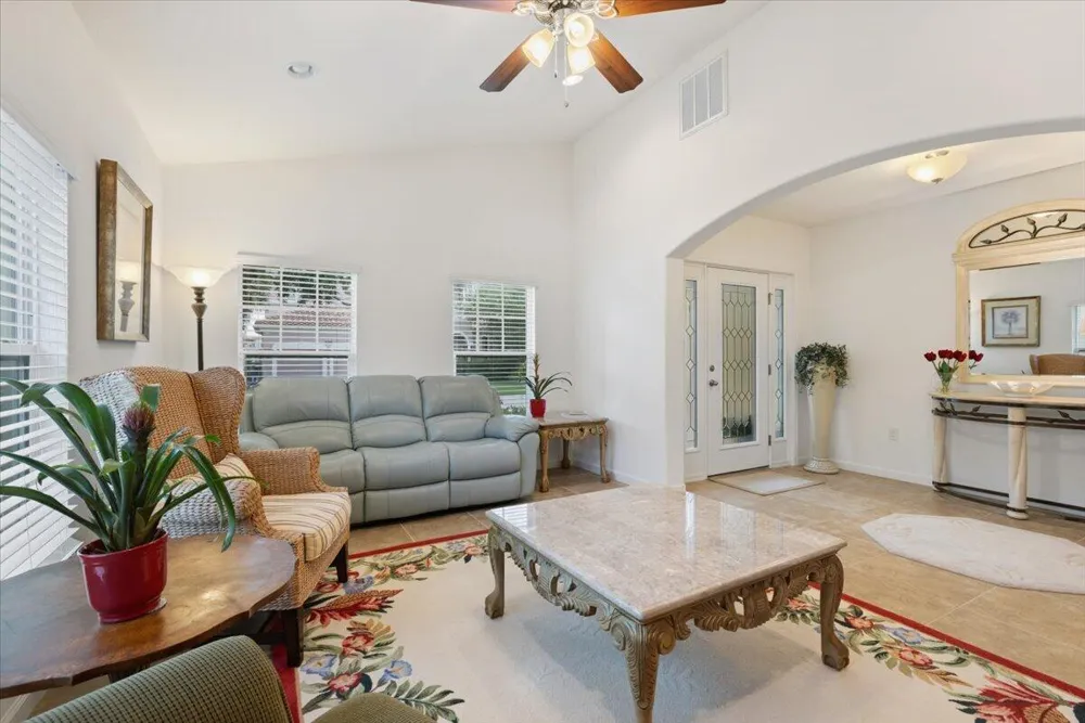 2024 Albany Terrace SW Vero Beach, FL 32968