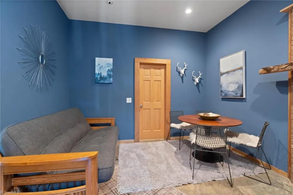 3086 Summit Road Purlear, NC 28665